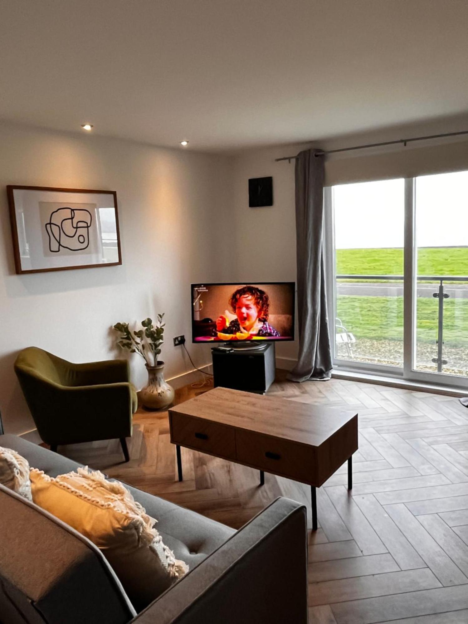 Seaside Serenity Apartman Llanelli Kültér fotó